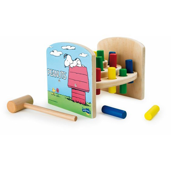 montessori dřevěná zatloukačka Peanuts 001