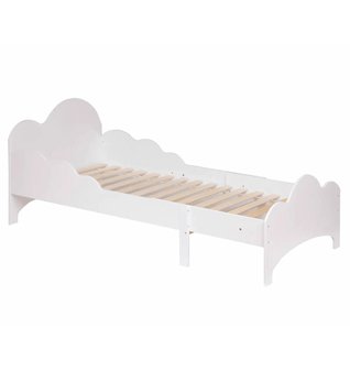 dřevěná rostoucí postel